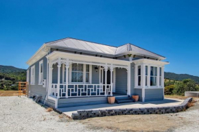 Pembroke Villa - Mangawhai Heads Holiday Home, Langs Beach